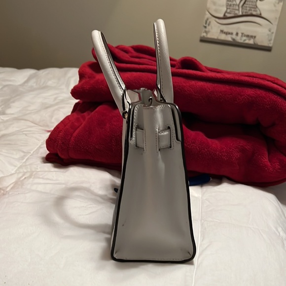 Michael Kors - Black & White Square Structured purse - Picture 6 of 7